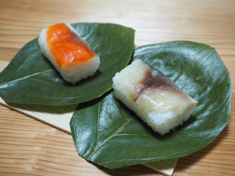 橋戸柿の葉寿司サバとサケ