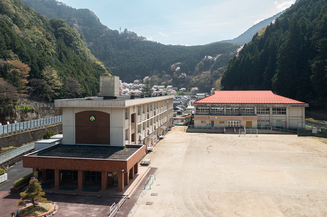旧小学校.png
